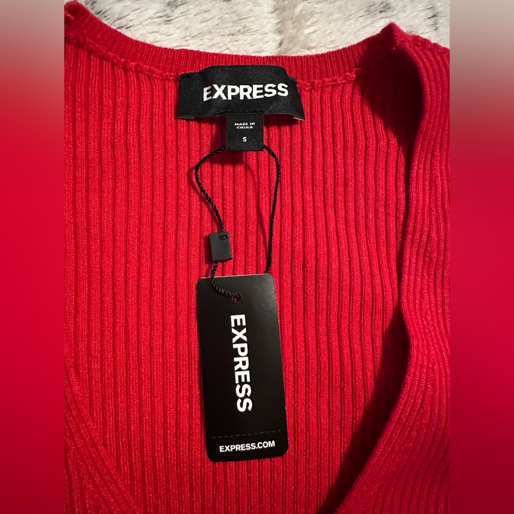 Express Ribbed Red Knit Top - Picture 3 of 4